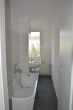 Badezimmer - Frisch sanierte 3 Raum Wohnung mit Balkon und Einbauküche
