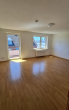 Wohnzimmer mit Balkon - Schöne 4 Zimmer Wohnung mit 2 Balkonen!
